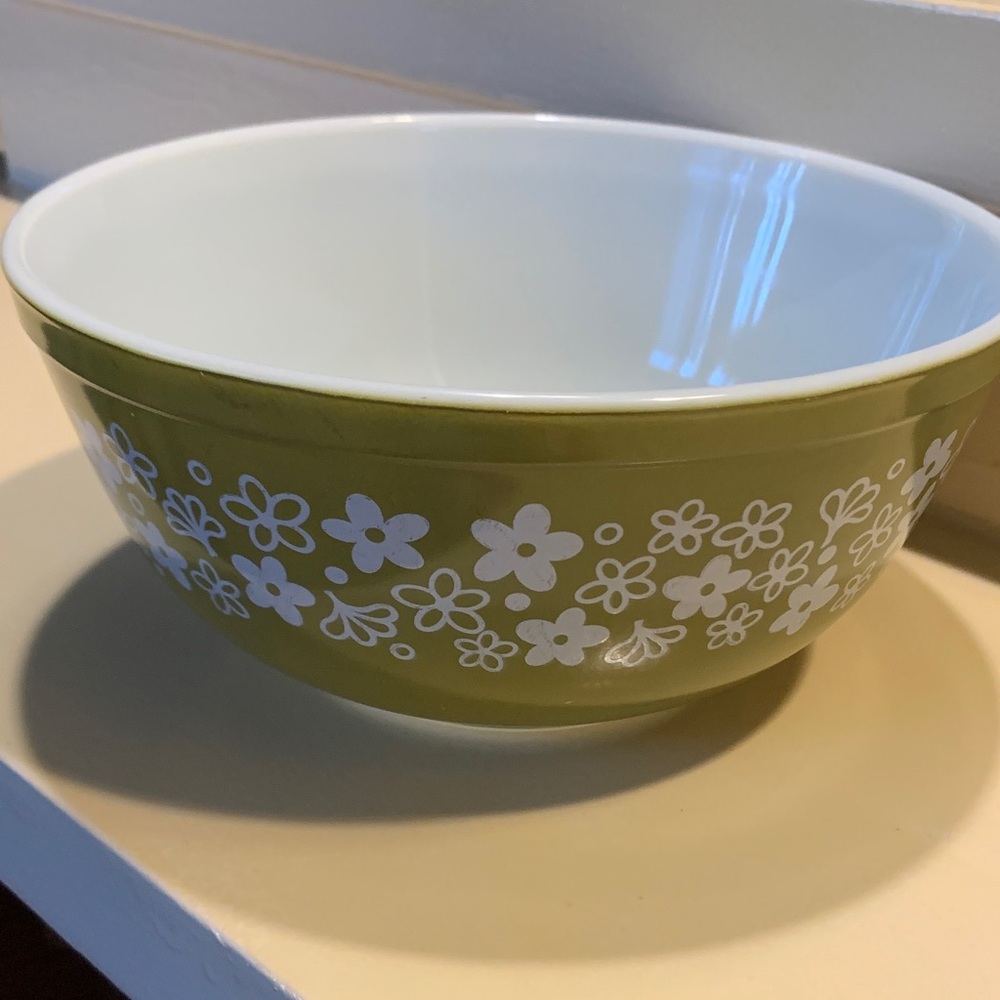 Vintage Pyrex Spring Blossom Mixing Bowl